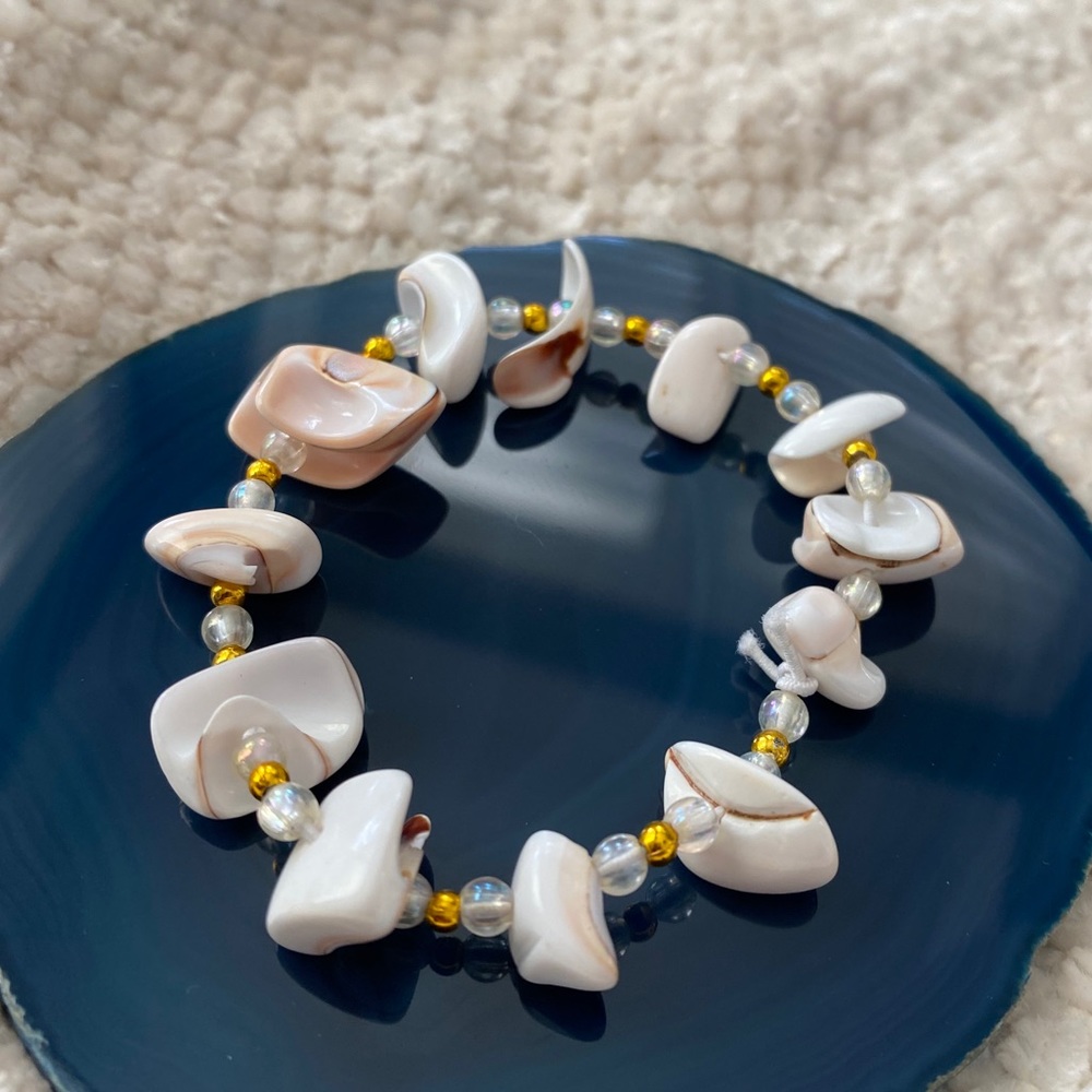 Shell Beaded Elastic Bracelet